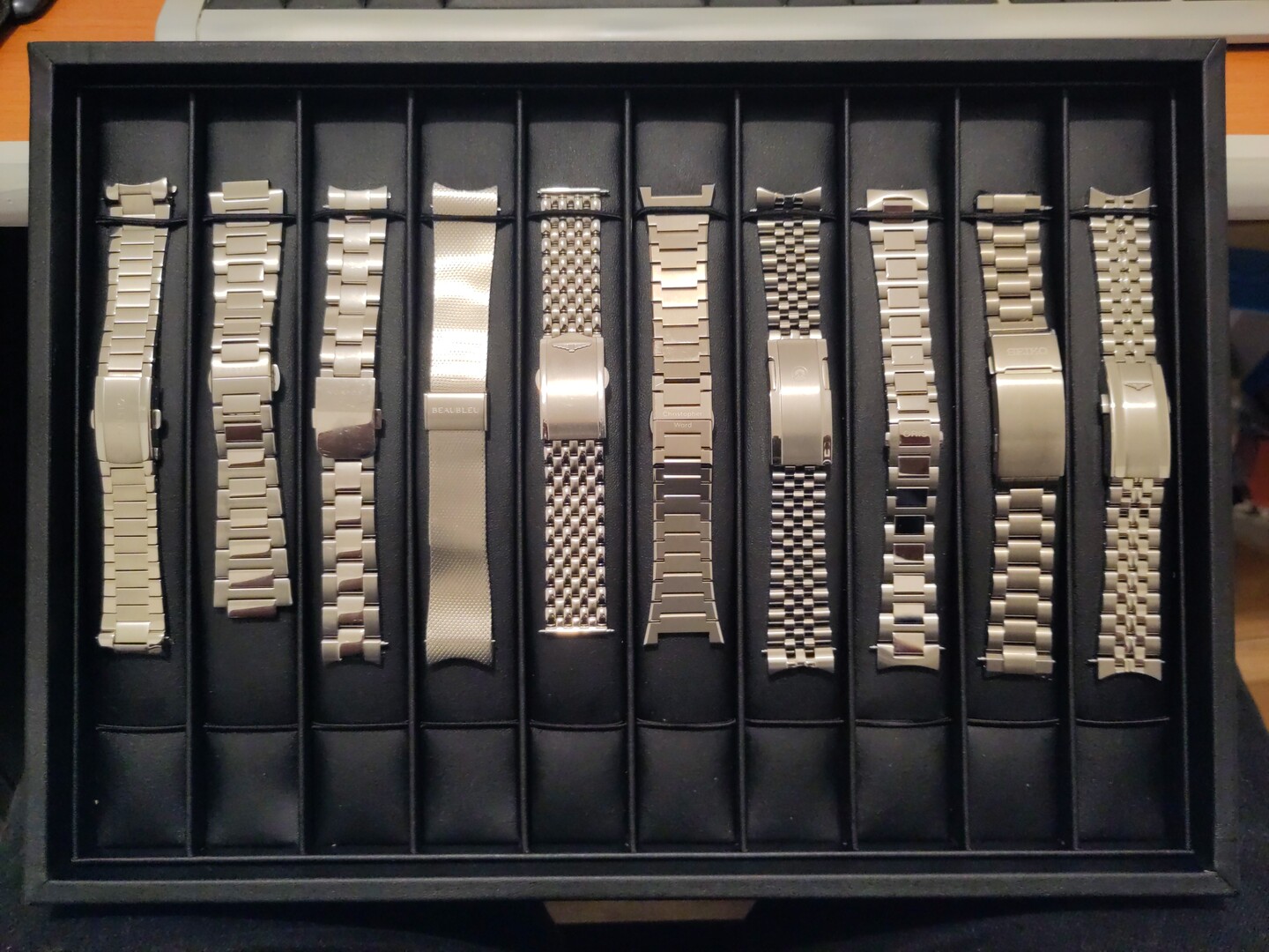 Rangement bracelets métalliques S8Jz